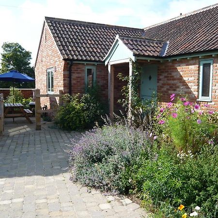 Honeysuckle Farm Cottages Glastonbury Room photo